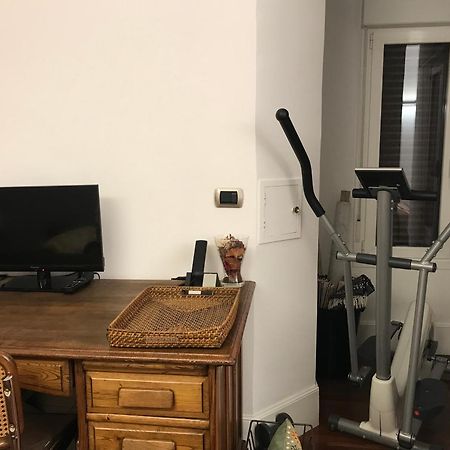 Habitacion Grande Y Confortable Con Bano Privado Junto A Guggenheim 빌바오 외부 사진