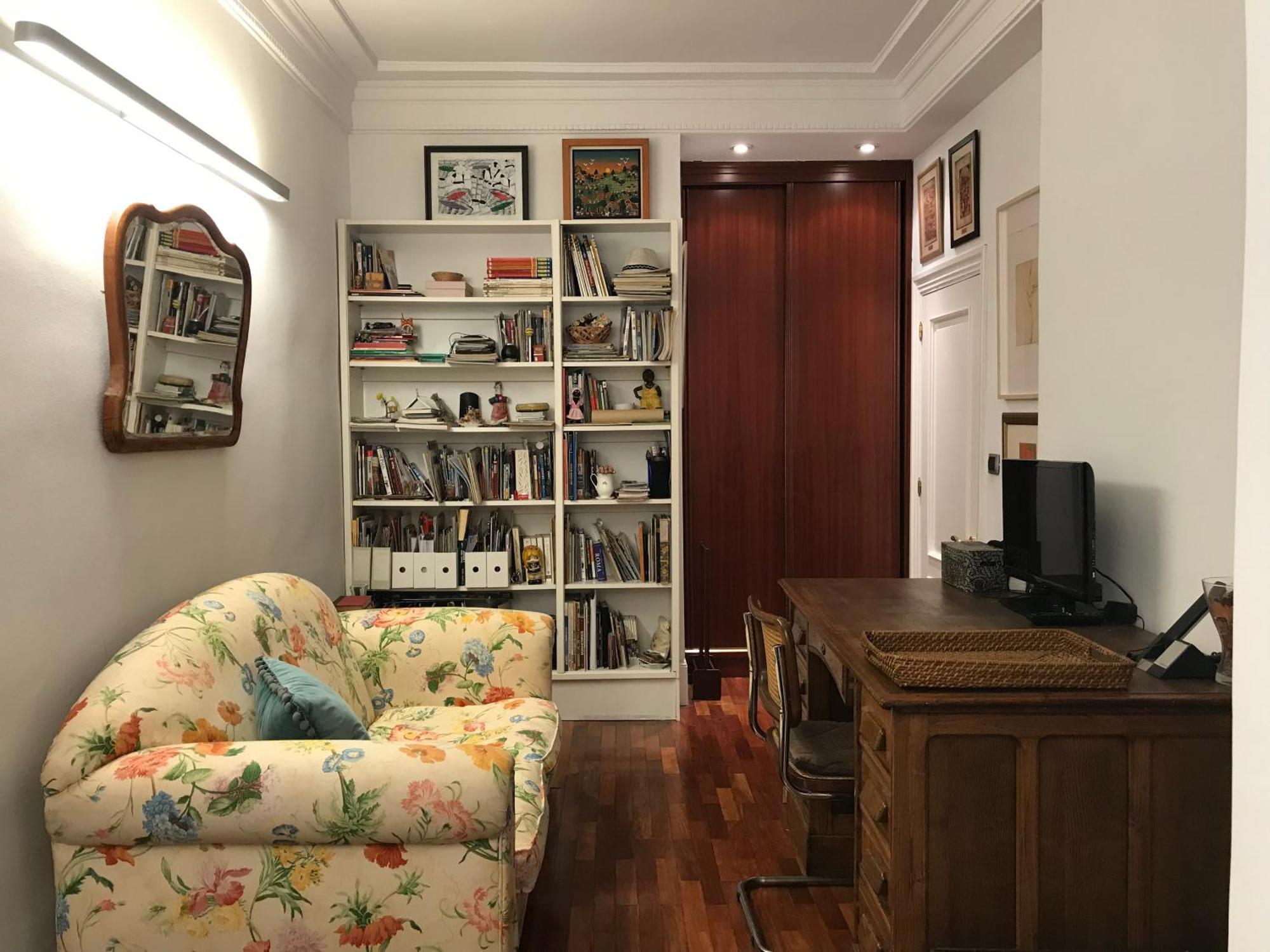 Habitacion Grande Y Confortable Con Bano Privado Junto A Guggenheim 빌바오 외부 사진