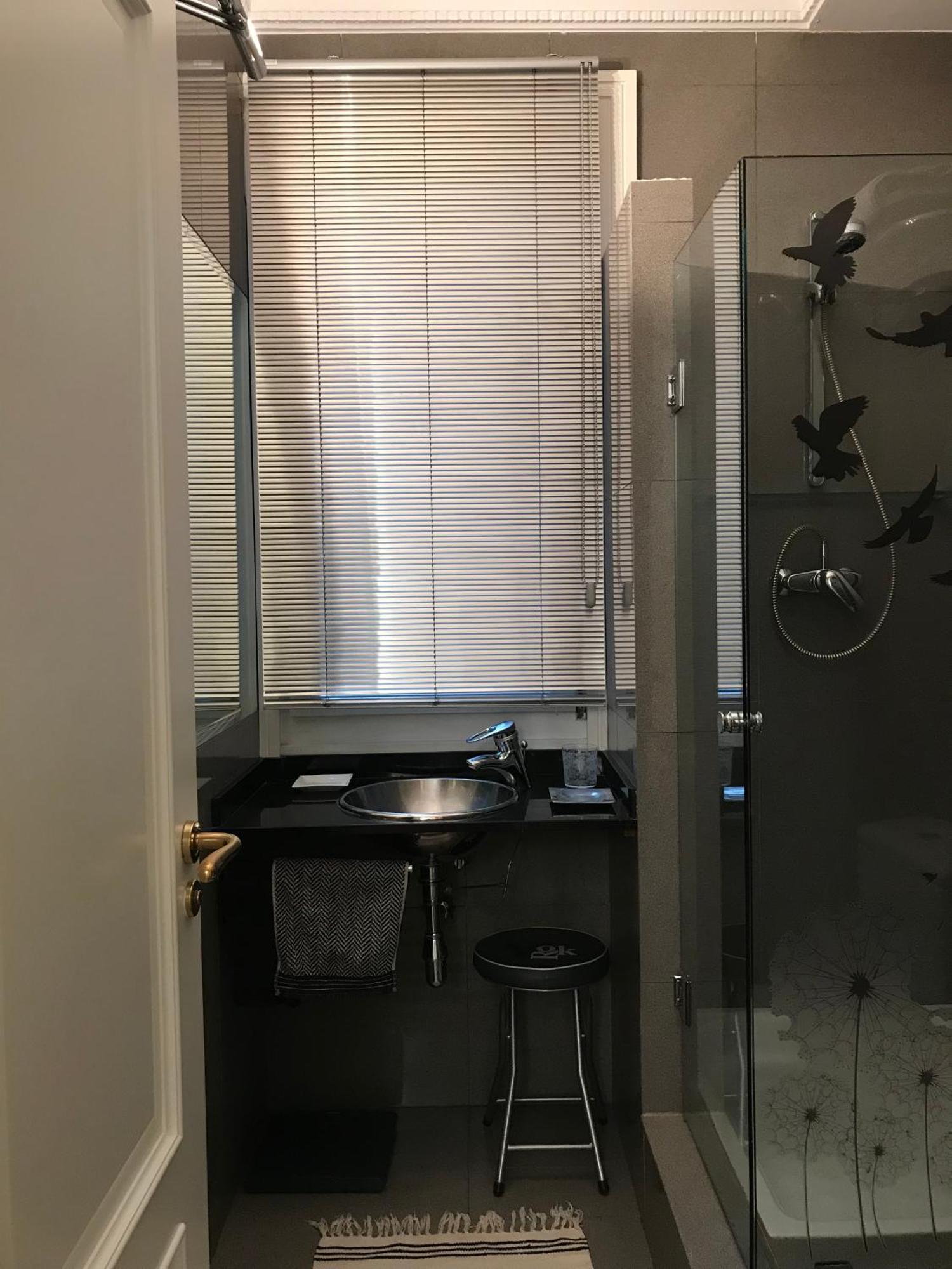 Habitacion Grande Y Confortable Con Bano Privado Junto A Guggenheim 빌바오 외부 사진
